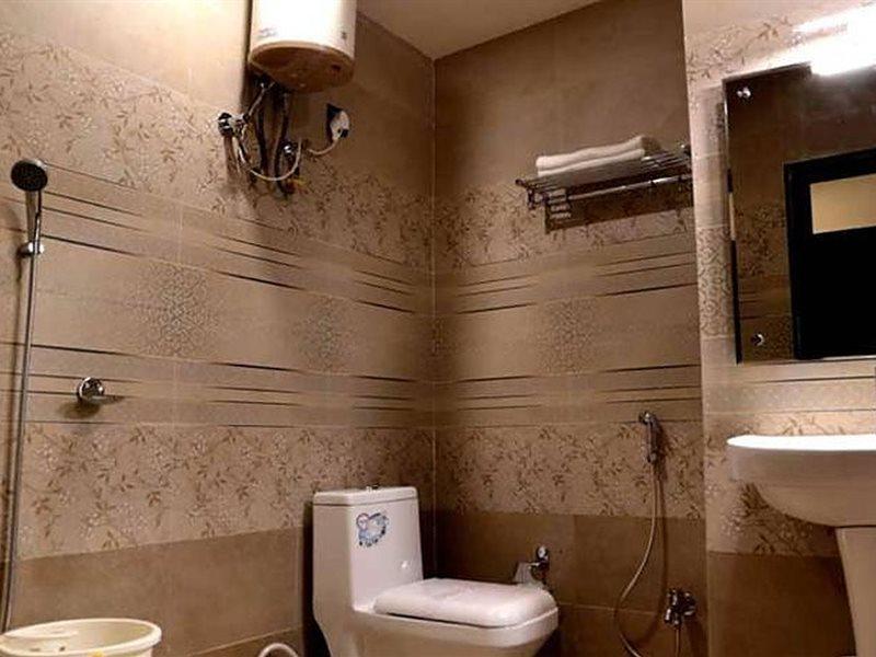 Hotel Vinayak Lifestyle Hotels Lucknow Exterior photo