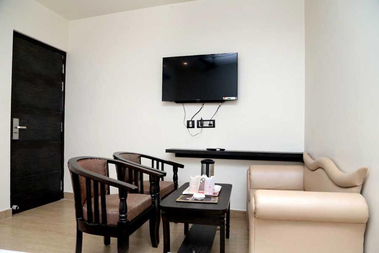 Hotel Vinayak Lifestyle Hotels Lucknow Exterior photo